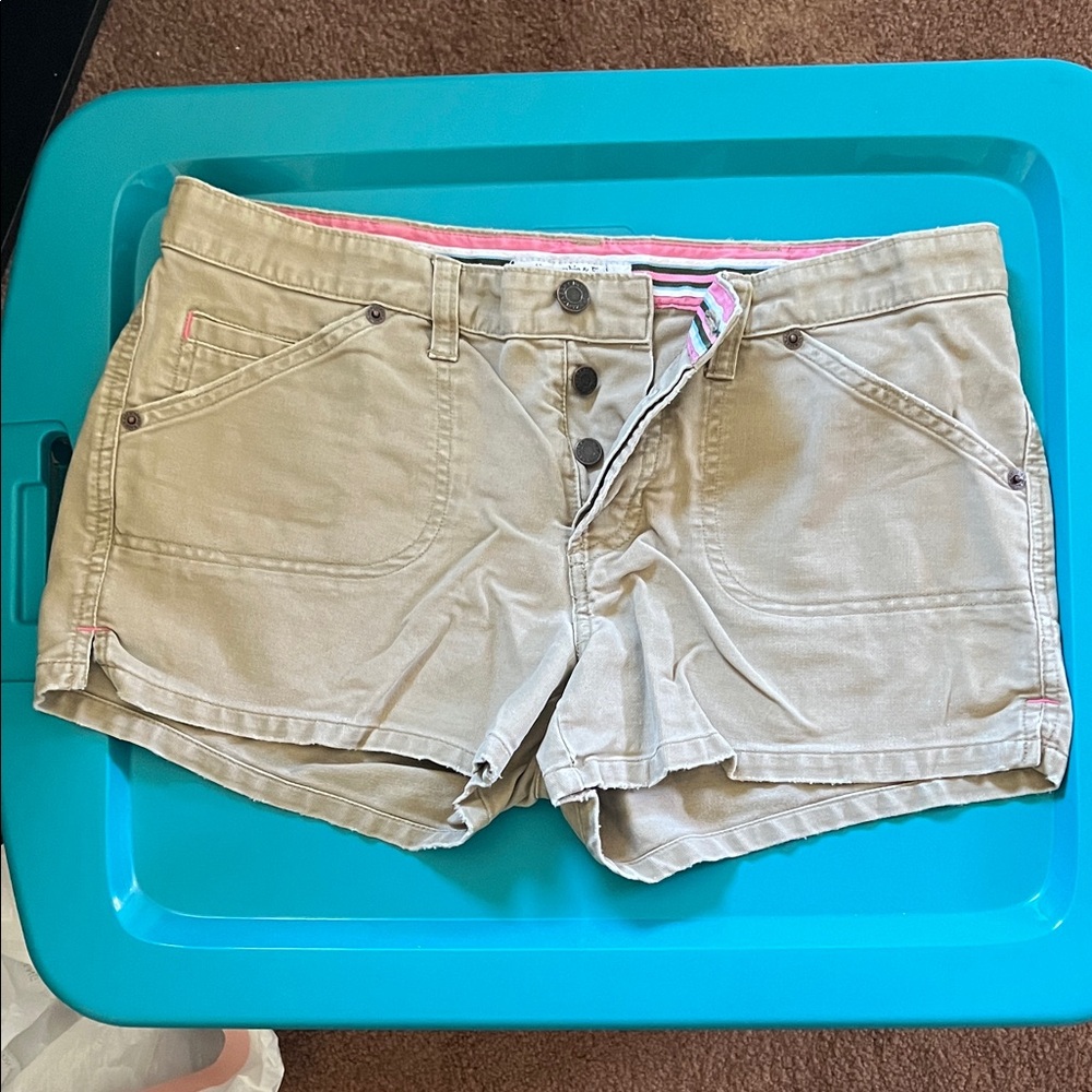 Abercrombie & Fitch Tan Women's Cargo Shorts